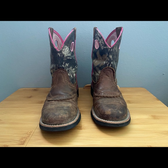 Ariat Shoes - Ariat camo boots